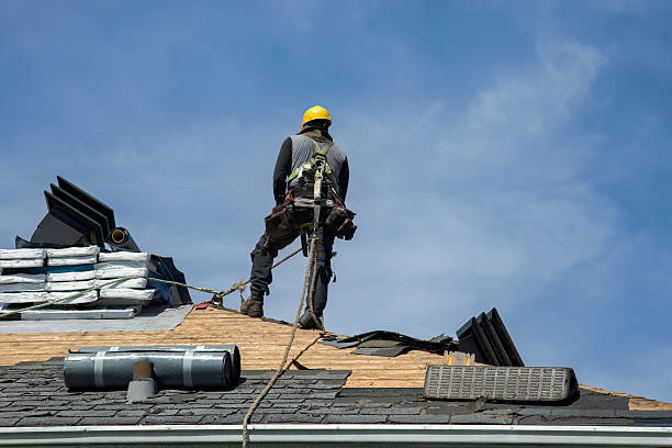 Professional Gutter Installation technician working in Rectortown, VA